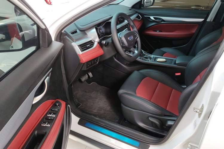 Used Geely Auto Vision S1 2019 Upgraded Model 1.5L CVT Luxury Version
