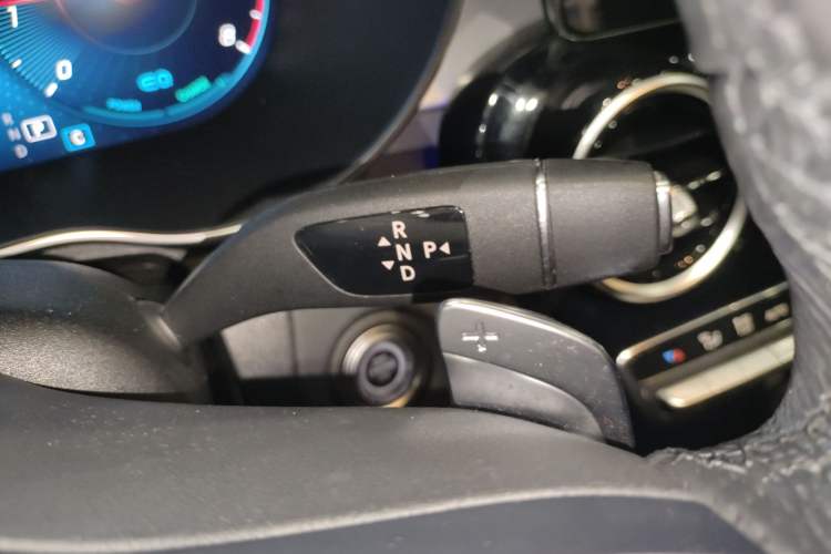 Used Mercedes-Benz C-Class 2021 C 260 Star Edition Gear Lever
