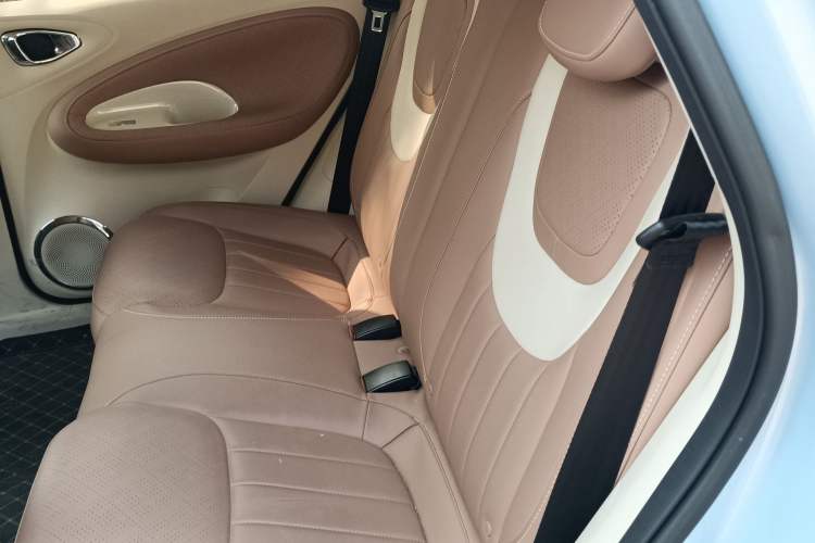 Used Wuling Bingo 2025 410 km Lingxi Deluxe Edition Left Rear Seat