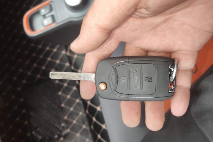 Used Baojun E100 2019 250KM Smart Drive Edition Vehicle Key