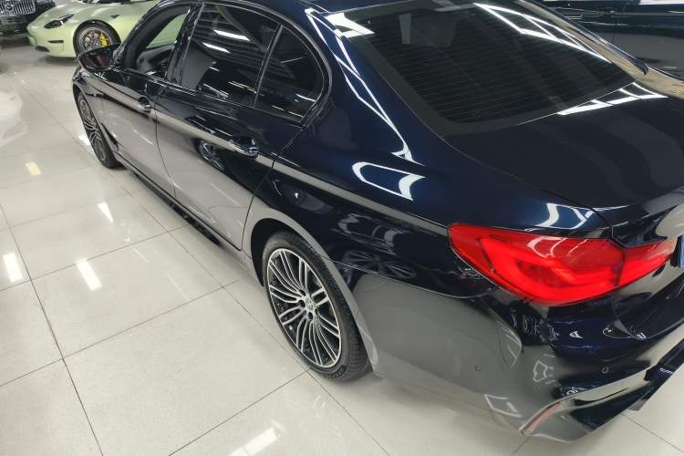 Used BMW 5 Series 2018 Restyled 530Li Leading Edition M Sport Package Left Side