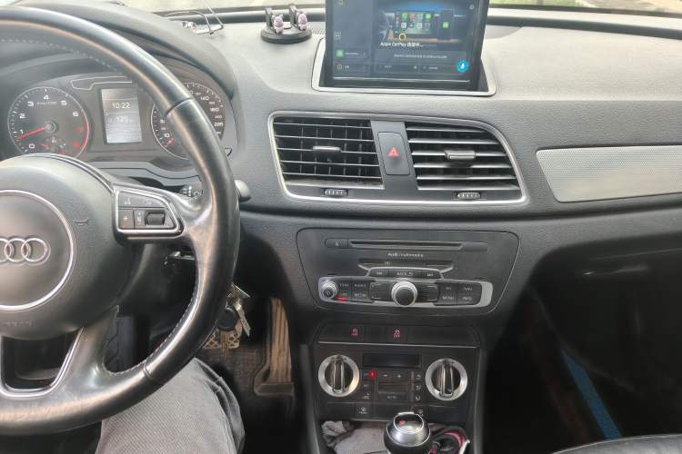 Used Audi Q3 2015 30 TFSI Comfort Model
