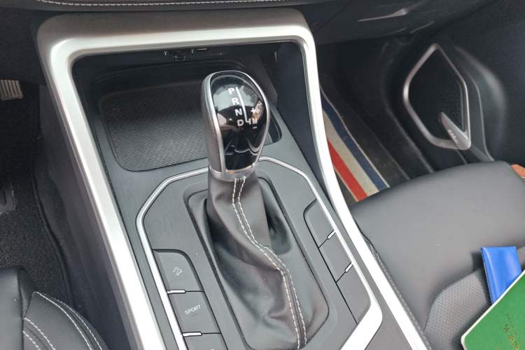 Used Geely Auto Vision X6 2020 1.4T CVT Luxury Edition
