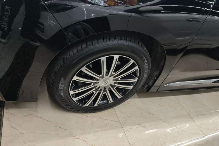 Used GAC Trumpchi M8 2021 Lingxiu Series 390T Ultimate Edition Left Front Wheel Hub