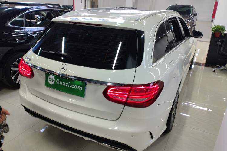 Used Mercedes-Benz C-Class 2017 C 200 station wagon Rear Right 45 Deg