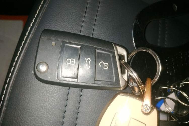 Used Volkswagen Touran 2016 Volkswagen Touran L 280TSI DSG Luxury Edition