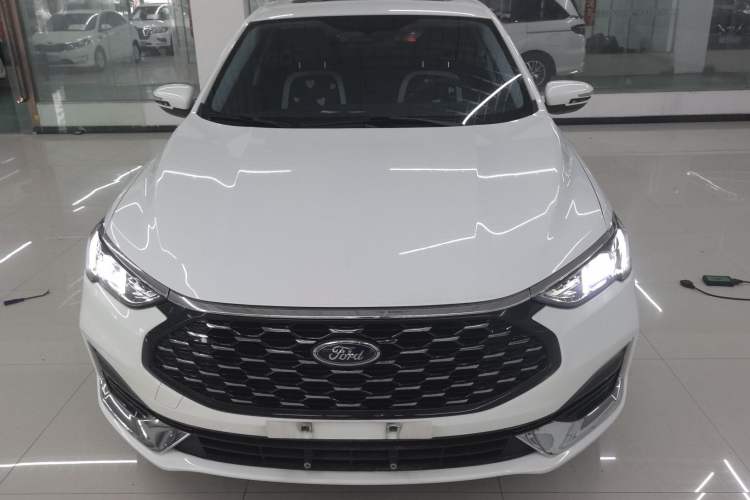 Used Ford Escort 2021 1.5L Automatic Diamond Edition
