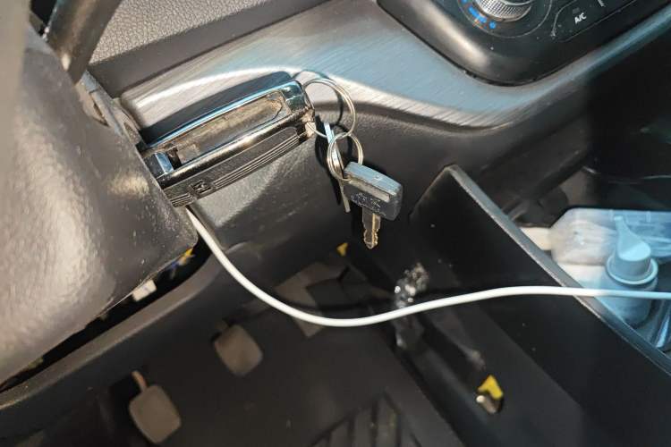 Used CHANGAN KAICHENG Ruixing M60 2023 1.5L GDI Comfort-Class Passenger Vehicle 6/7 Seats Vehicle Key