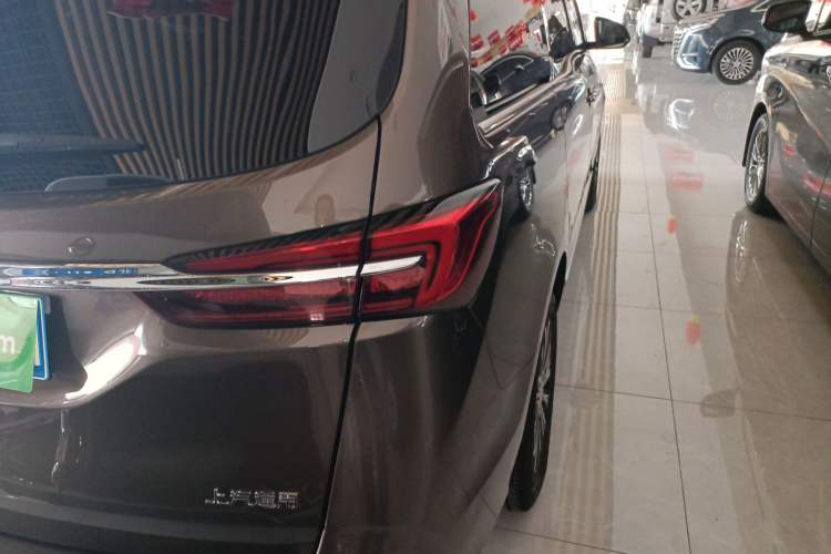 Used Buick GL8 2021 Land Cruiser Executive Class 652T Luxury Model
