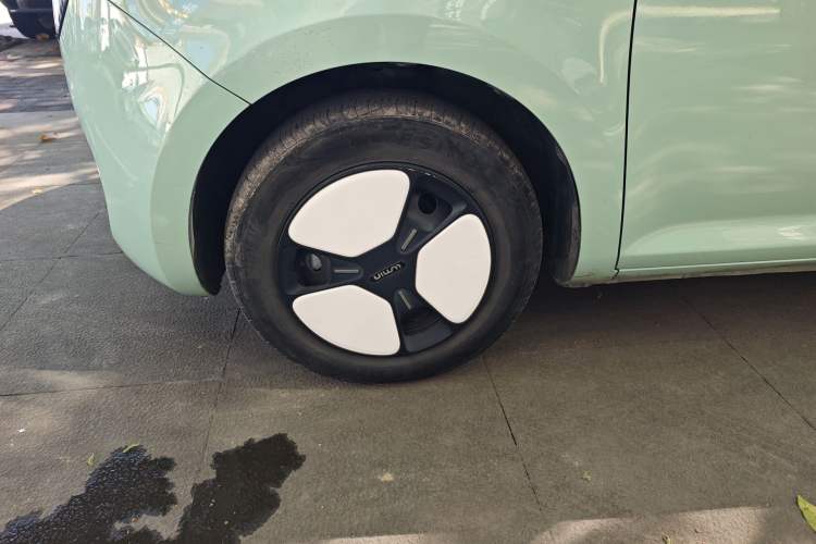 Used CHANGAN NEVO Lumin 2022 210km Sweet Edition Left Front Wheel Hub