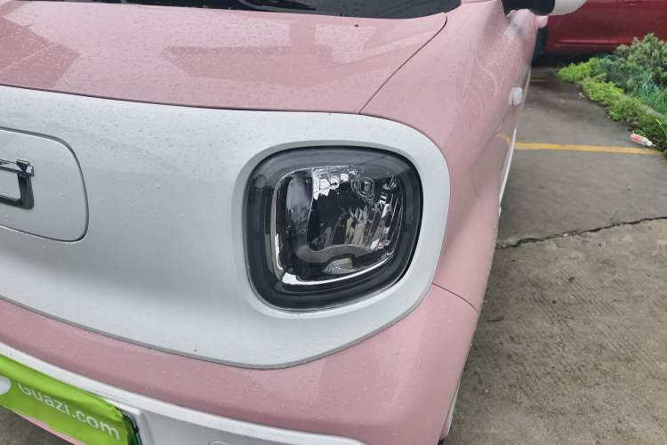 Used Bestune Pony 2025 222km Range Agile Horse Left Front Headlight