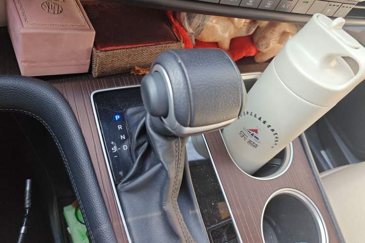 Used Toyota Granvia 2023 2.5L Hybrid Prestige PLUS Edition Gear Lever