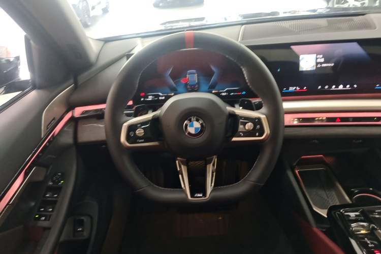 Used BMW 5 Series 2025 530Li Leading Model M Sport Package Steering Wheel