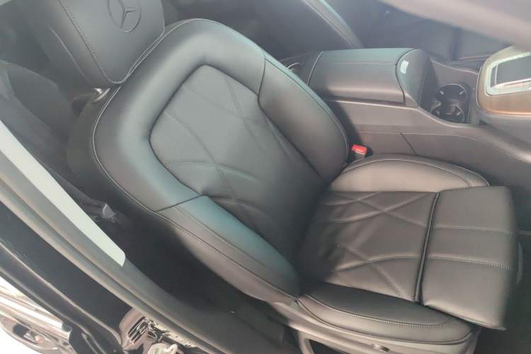 Used Mercedes-Benz V-Class 2024 V 300 Pilot Edition