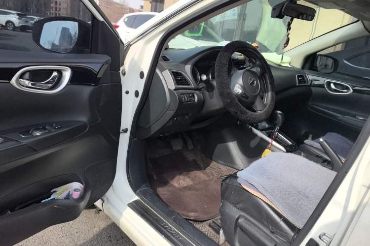 Used Nissan Sylphy 2016 1.6 XL CVT Luxury Edition Driver Seat