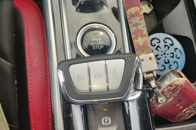 Used SOL X8 2021 300T DCT Leading Smart Connectivity Version 7 Seats Vehicle Key