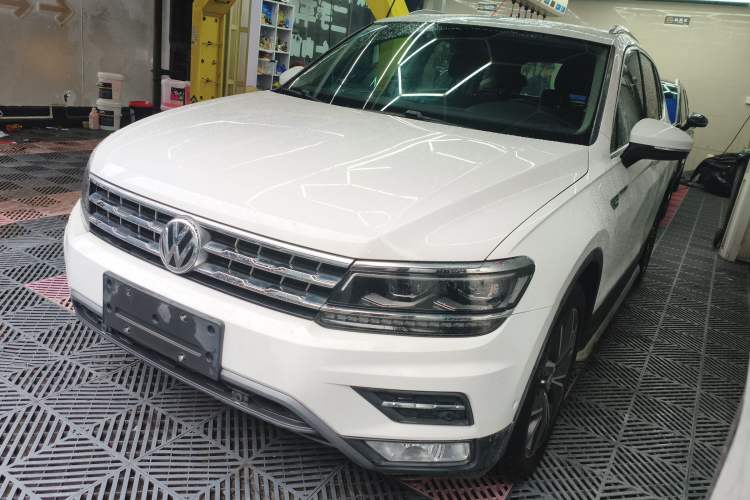 Used Volkswagen Tiguan L 2017 330TSI Automatic Two-Wheel Drive Flagship Edition