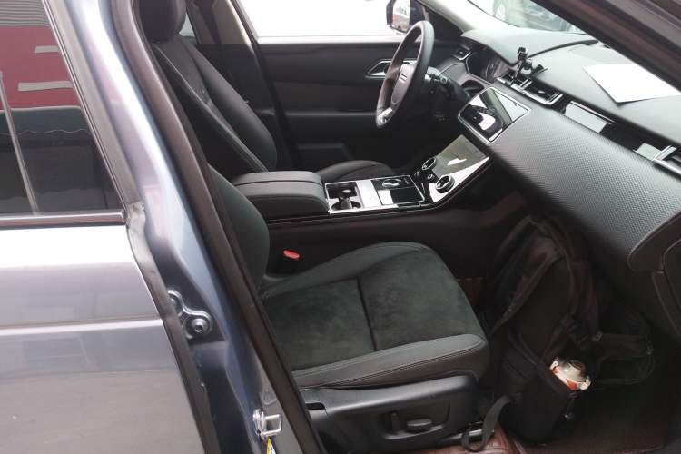 Used Land Rover Range Rover Velar 2019 250 PS