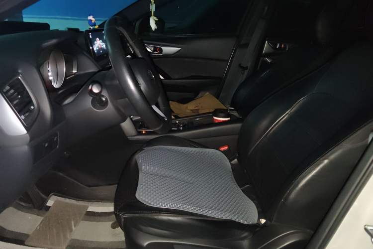 Used Mazda CX-4 2018 2.0L Automatic Two-Wheel Drive Blue Sky Dynamic Version China V Standard
