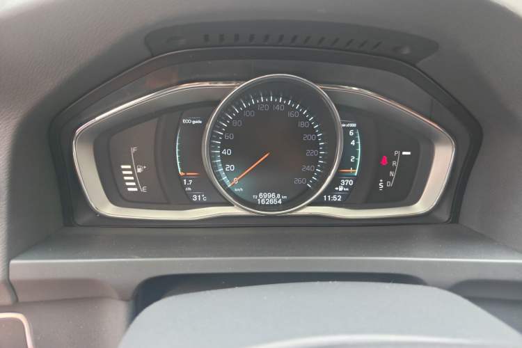 Used Volvo S60 2016 S60L T5 Intelligent Drive Edition Instrument Cluster