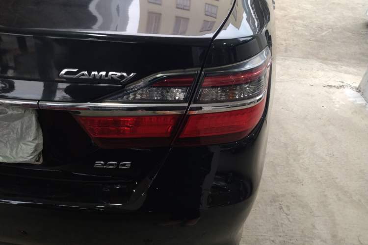 Used Toyota Camry 2015 2.0G Premier Edition
