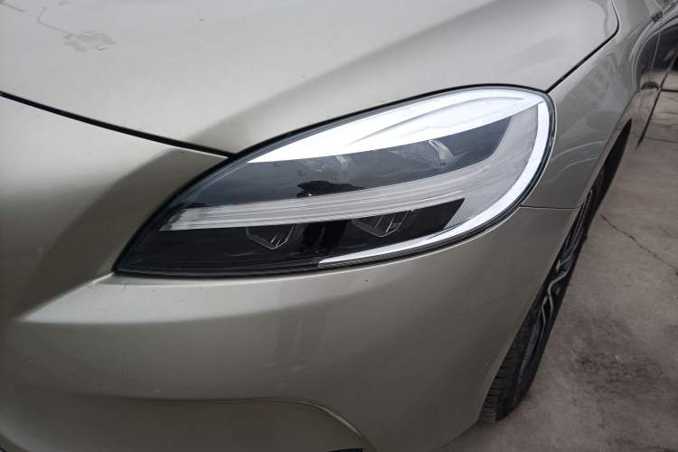 Used Volvo V40 2017 T3 Zhiyi Edition