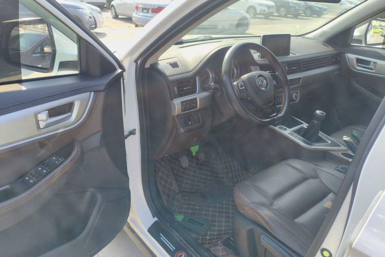 Used FORTHING Joyear X5 2017 1.6L Manual Luxury Model Driver Seat