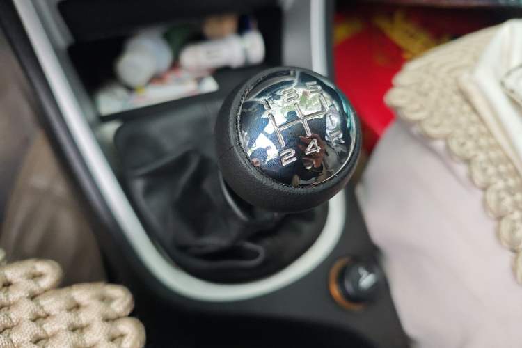 Used Peugeot 307 2012 1.6L Manual CROSS Gear Lever