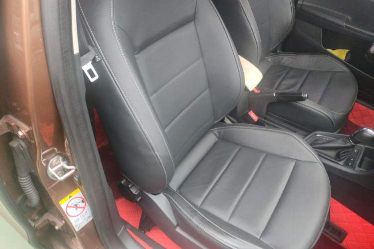 Used Volkswagen Gran Lavida 2015 230TSI DSG Comfort Edition
