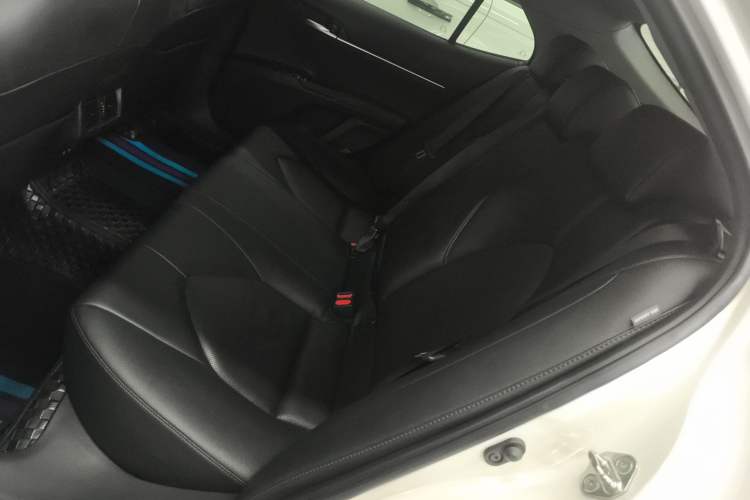 Used Toyota Camry 2019 Revised Version 2.0G Luxury Edition
