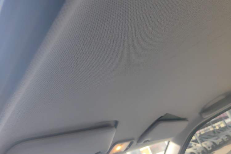 Used Wuling Hongguang MINIEV 2022 Macaron Fashion Model Lithium Iron Phosphate Headliner