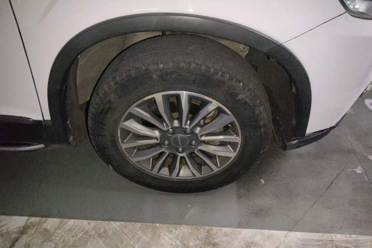 Used Haval H6 2015 Sport Edition 1.5T Automatic Two-Wheel Drive Luxury Model
