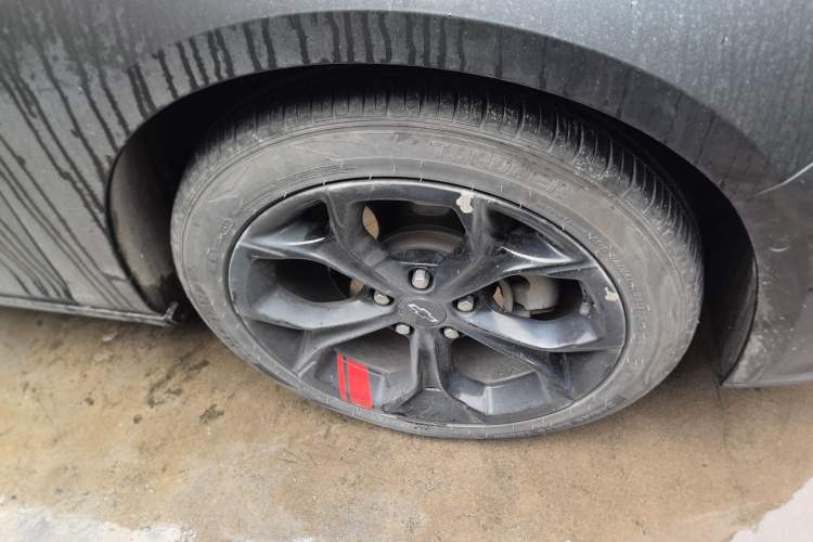 Used Chevrolet Malibu XL 2019 Redline 550T Automatic Smart Edition Right Front Wheel Hub