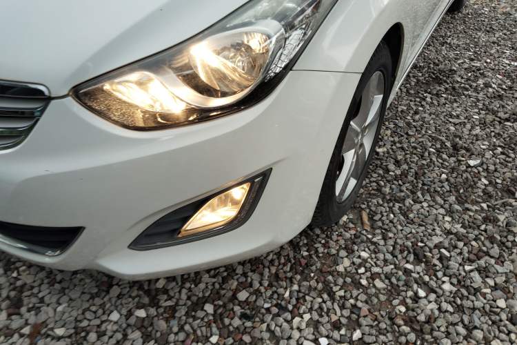 Used Hyundai Elantra (5th Generation / Langdong) 2012 1.6L Automatic Fashion Edition
