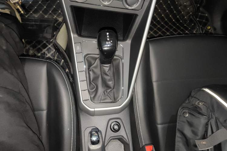 Used Volkswagen Polo 2021 Plus 1.5L Automatic Panoramic Enjoyment Edition Gear Lever