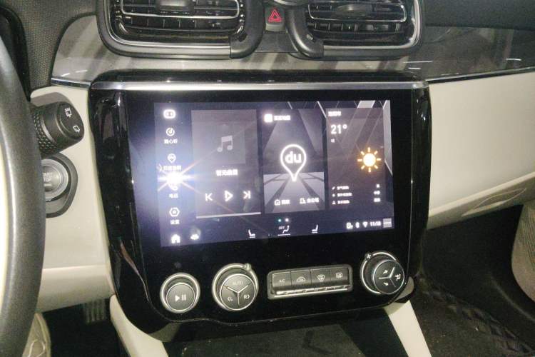 Used Lynk & Co 02 2019 1.5T DCT Two-Wheel Drive Shine Pro Edition China VI Standard Audio And AC Panel