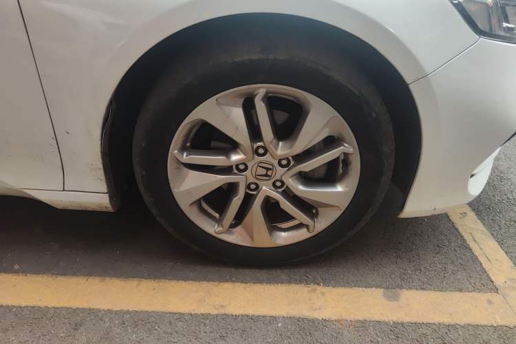 Used Honda Accord 2021 260TURBO Luxury Starry Sky Limited Edition Right Front Wheel Hub