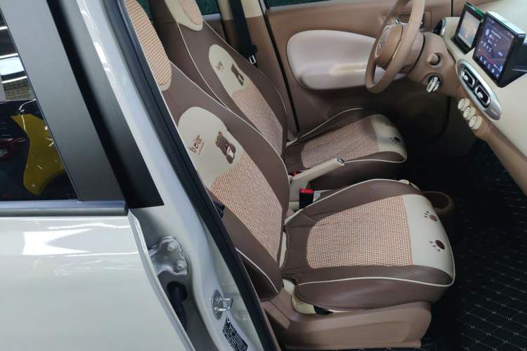 Used Wuling Hongguang MINIEV 2025 Four-Door Version Advanced Edition Right Front Seat