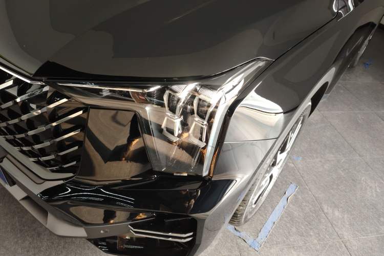 Used GAC Trumpchi GS8 2024 Linghang Series 2.0 TGDI Two-Wheel Drive Luxury Smart Connectivity Version