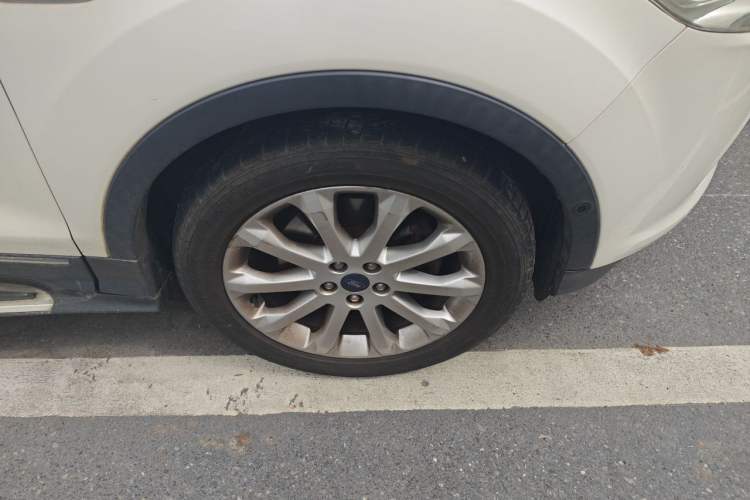 Used Ford Kuga 2015 2.0L GTDi Four-Wheel Drive Elite Model
