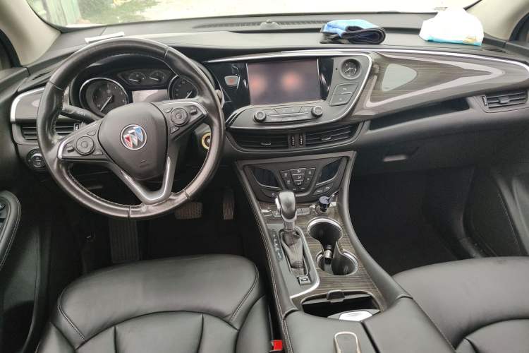 Used Buick Envision 2018 20T Two-Wheel-Drive Elite Model Center Console