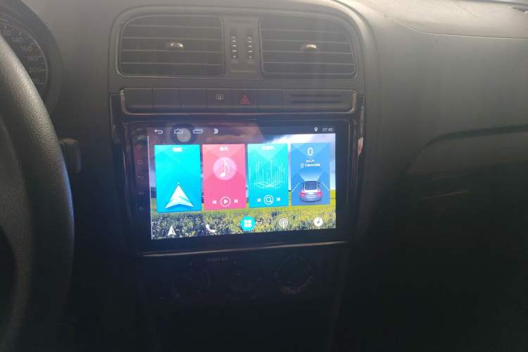 Used Volkswagen Polo 2016 1.4L Manual Fashion Model