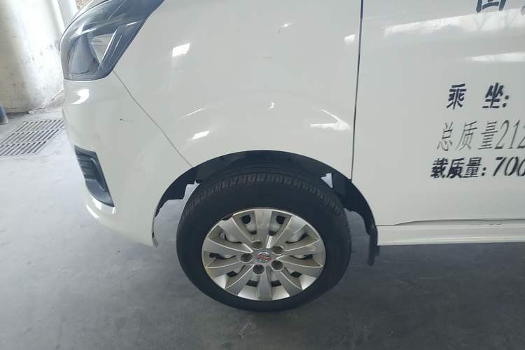 Used Jinbei Gold Hiace M Classic 2022 1.6L Engineering Lion Van 2 Seats