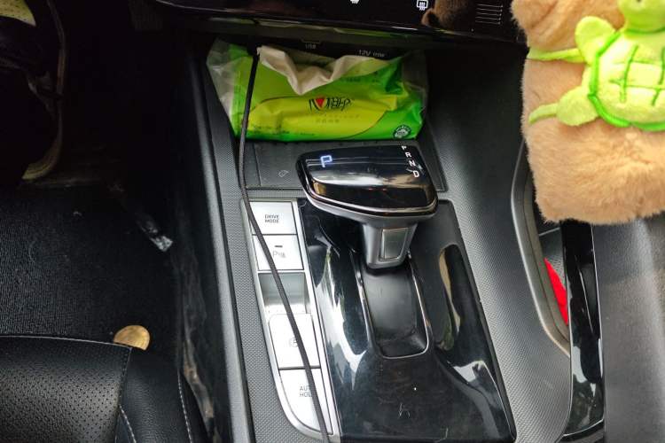 Used Hyundai Elantra 2021 1.5L CVT LUX Prestige Edition
