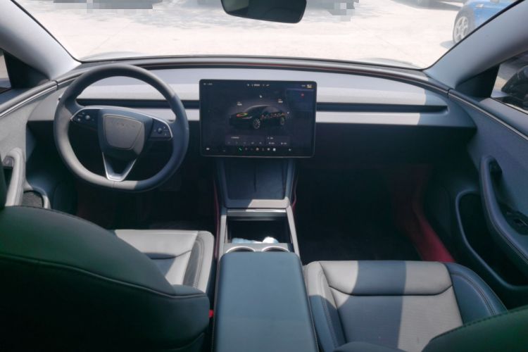 Used Tesla Model 3 2025 Rear-Wheel-Drive Version Center Console