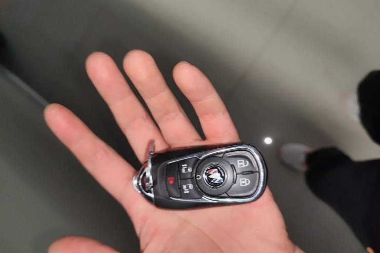 Used Buick GL8 2023 ES Lu Zun Deluxe Model Interior 1