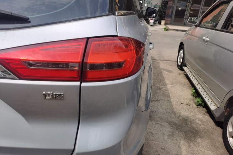 Used Geely Auto Emgrand X7 Sport 2016 1.8TD Automatic Smart Connectivity Version