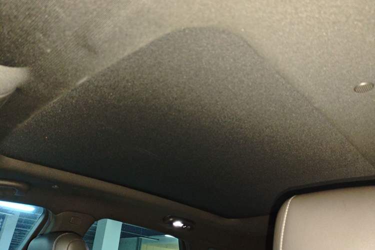 Used Cadillac XT5 2020 Revised Version 28T Luxury Edition Headliner