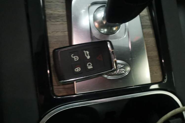 Used Land Rover Discovery Sport 2020 249 PS R-Dynamic Performance Tech Edition 5 Seats