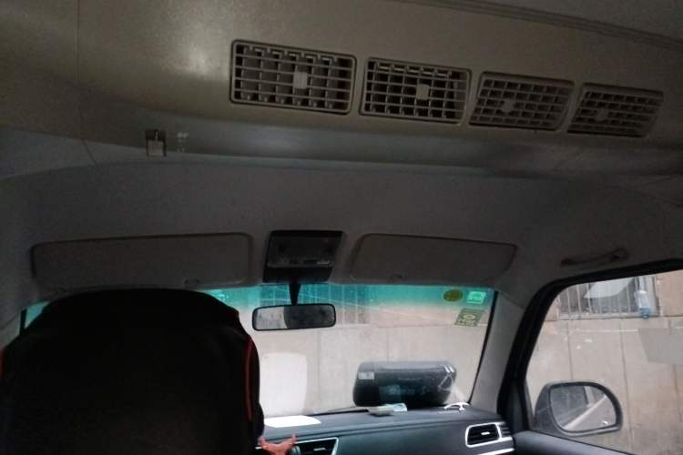 Used Jinbei Hiace X30 2018 1.3L Standard Edition DLCG12